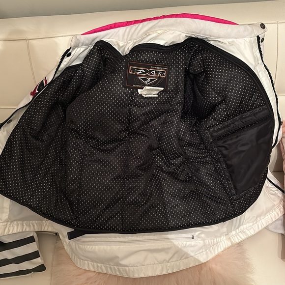 Ladies motorcycle jacket by FXRracing , excellent condition, size 6, XS -S - Picture 9 of 13
